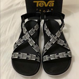 Tera Float Livia Sandals
